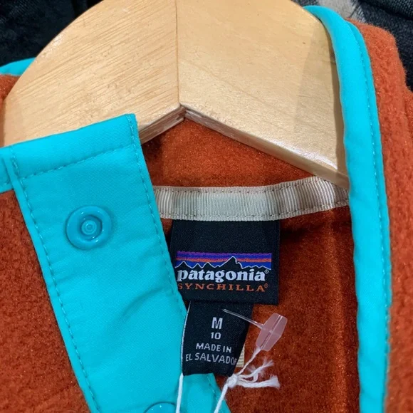 Patagonia NWT Youth Sand Hill Rust Orange Synchilla Snap-T Pullover